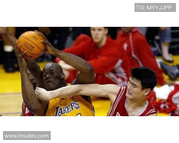 姚明职业生涯中的荣誉与成就揭秘他获得的多个戒指背后的故事