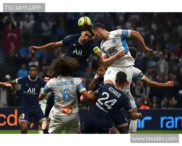 巴黎圣日耳曼逆转击败亚眠,重新夺回法甲榜首位置 巴黎圣日耳曼逆转击败亚眠,重新夺回法甲榜首位置