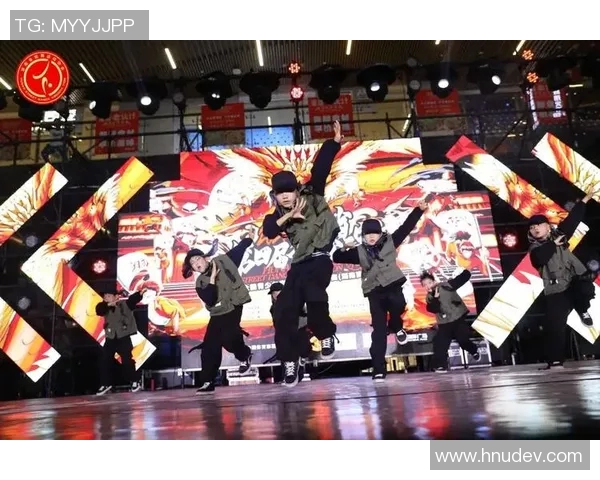 武汉街舞队的灵活性探讨与街舞文化的深度融合之路 武汉街舞队的灵活性探讨与街舞文化的深度融合之路